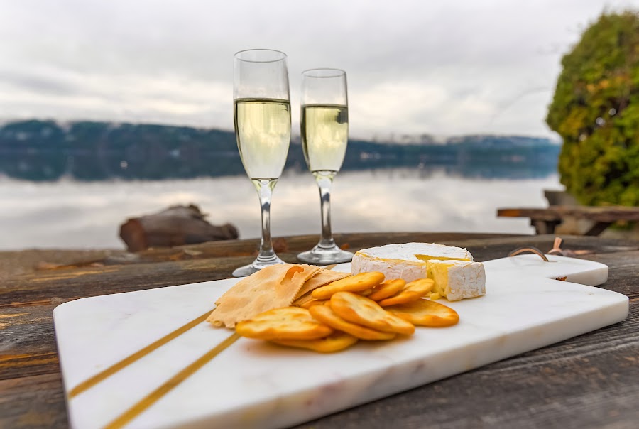 Couple enjoying Hood Canal waterfront